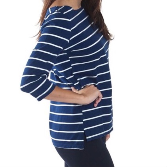 Boutique top - Picture 2 of 3